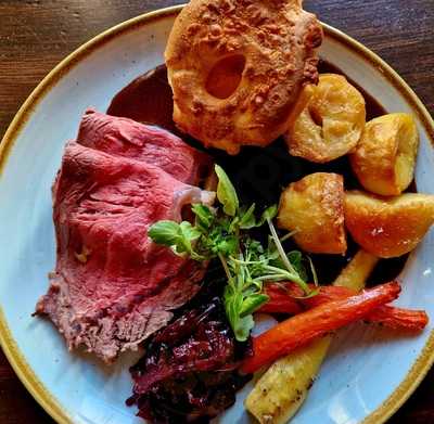 The Retreat Pub & Dining