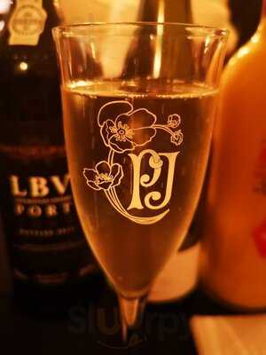 The Albany Pub & Dining Room