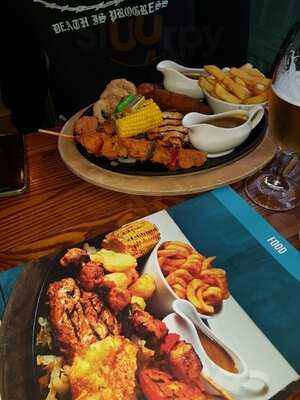 The Woolpack Shawbirch