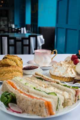 The Twisted Willow Tearoom