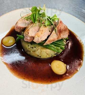 Christopher's Restaurant