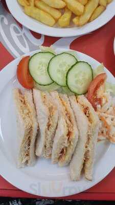 Tom & Erin's Cafe & Ice Cream Parlour