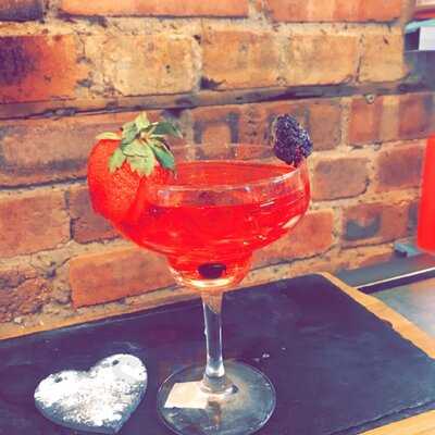 Redrose Vintage Lounge