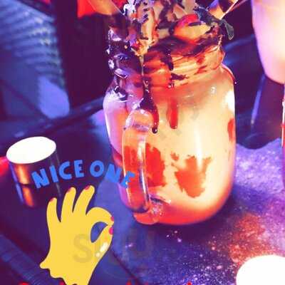 Redrose Vintage Lounge