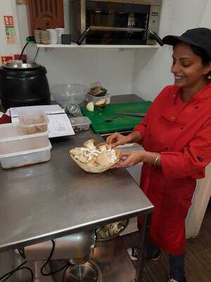 Four Towers Restaurant And Guest House