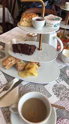 Hollies Tea And Cake Room
