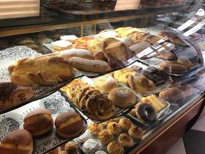 Alfonso Bakery & Coffee Shop