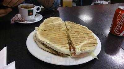 Alfonso Bakery & Coffee Shop