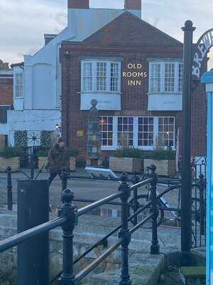 Old Rooms Inn