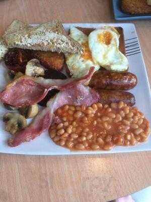 Love Food - The Cafe On The Hill