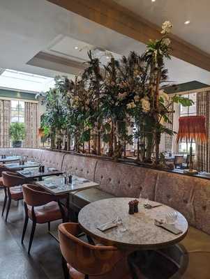 Love Food - The Cafe On The Hill