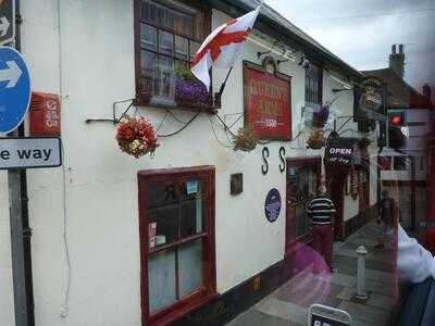 The Queens Arms