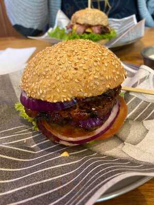 Ribs & Burgers Teddington