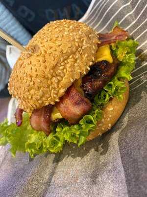 Ribs & Burgers Teddington