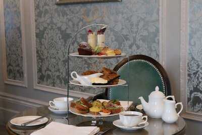 Ocean Bleu Bar & Lounge