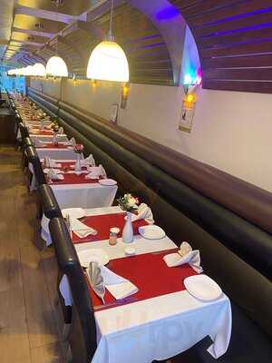 Yasmins Restaurant & Takeaway