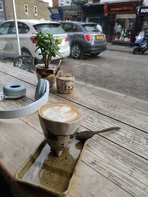 The Robin Craft Cafe