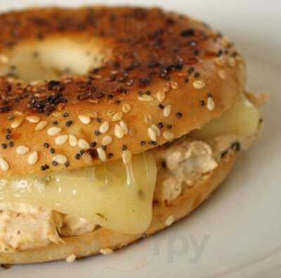Juicy Bagels