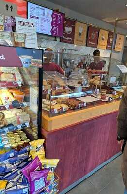 Costa Coffee @flowerdown