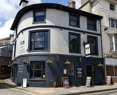 The Rose & Crown