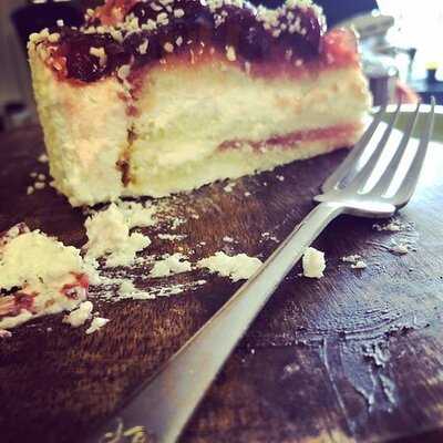 Le Marseillais Place Des Artistes