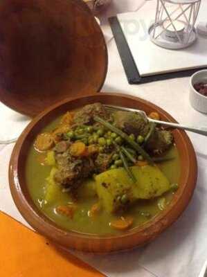 Le Marseillais Place Des Artistes