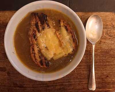 Le Marseillais Place Des Artistes