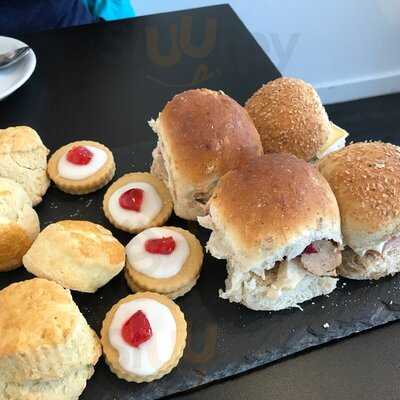 Cake Heaven Coffee Shop