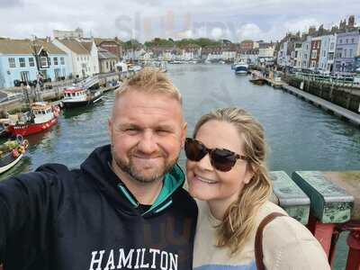 Nanna Moon's Cafe Bar