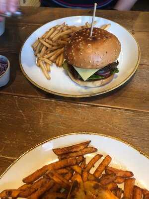 Pitcher & Piano - Tunbridge Wells