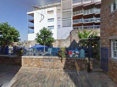 The Museum Courtyard Bar And Bistro