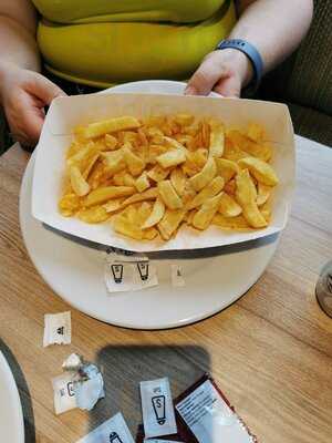 Stracey's Fish And Chip Shop