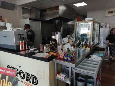 The Oxford Restaurant And Creperie