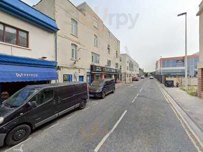 The Oxford Restaurant And Creperie