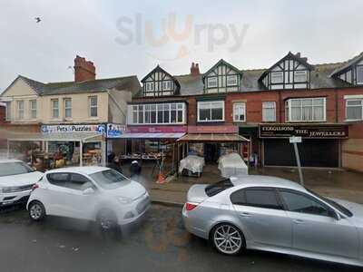 Hand Crafterd Burger & Cake Cafeteria