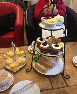 The Little Coffee House And Cake Boutique