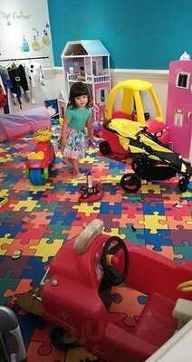 Jigsaw Play Cafe