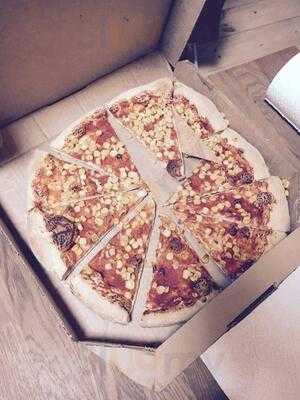 Domino's Pizza - Newquay