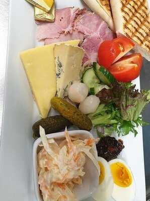 19th Hole Bar And Restaurant