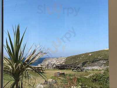 Watermark Brasserie @ Glendorgal Hotel