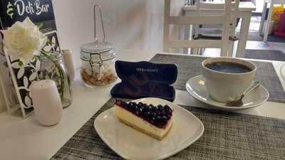 The New Salad And Deli Bar