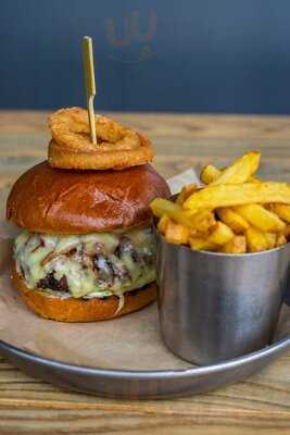 Dancing Moose Salisbury