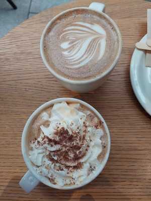 Starbucks - Bouverie Place