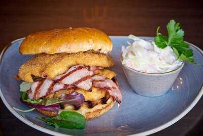 Bar Eight & Brasserie