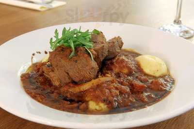 Mariners Bar & Restaurant