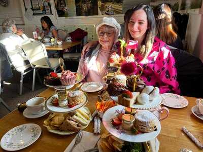 Teashop By  The Canal