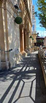 Sass Cafe & Bar