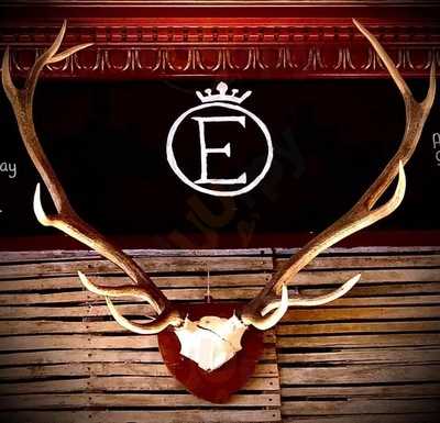 Nova Bar & Restaurant