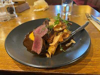 Restaurant At The Hoops Inn