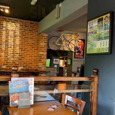 Champs Sports Bar & Grill